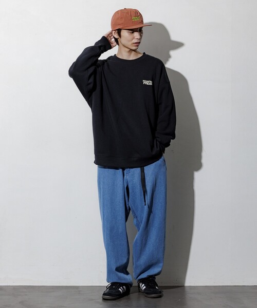 FREAK'S STORE(フリークスストア)の「限定展開 リラックスフィット バックプリント クルーネック スウェット / CAMP MAN(スウェット・メンズ・グレー/ブラック・MEDIUM/SMALL/LARGE)」の15枚目の写真