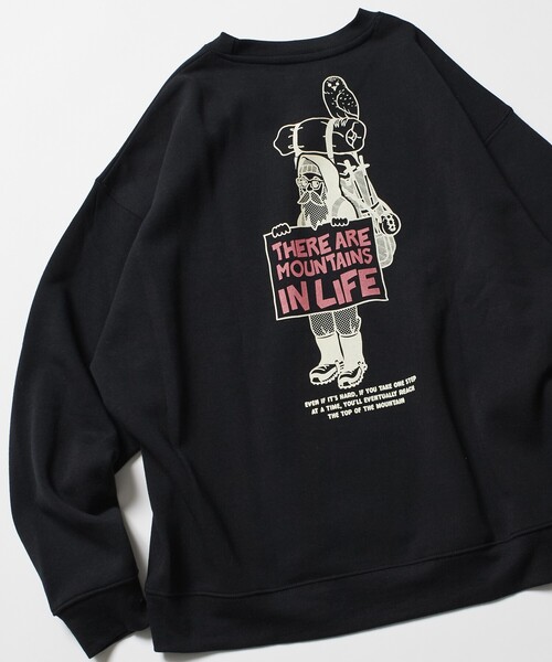 FREAK'S STORE(フリークスストア)の「限定展開 リラックスフィット バックプリント クルーネック スウェット / CAMP MAN(スウェット・メンズ・グレー/ブラック・MEDIUM/SMALL/LARGE)」の1枚目の写真