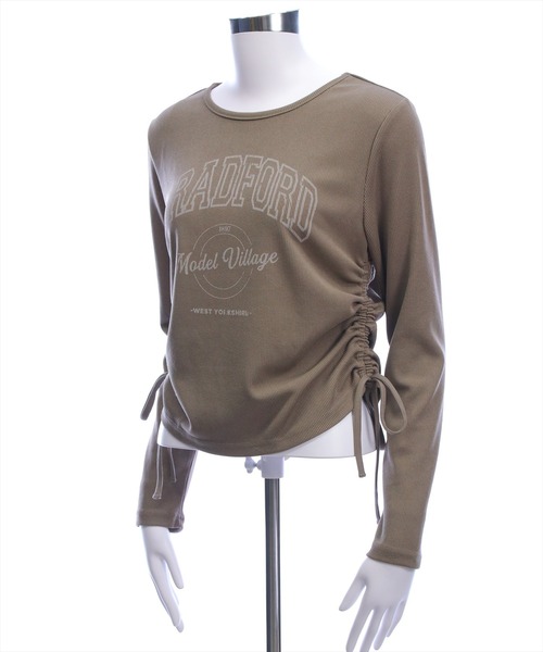 clear（クリア）の「カレッジロゴプリントドロスト長袖カットソー［韓国ファッション カジュアル］≪AW新作≫（Tシャツ/カットソー・レディース・ネイビー/モカ/アイボリー・F）」の9枚目の写真