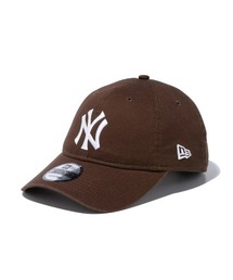 NEW ERA（ニューエラ）の「【NEW ERA】9TWENTY ニューヨーク・ヤンキース ウォッシュドコットン ウォルナット × ホワイト（キャップ）」