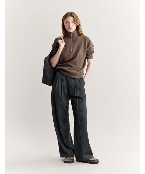 Maison Kitsune(メゾンキツネ)の「BABY FOX HALF ZIP SWEATSHIRT(スウェット・レディース・ベージュ/ワインレッド/チョコ/ベージュ系その他/ブラウン系その他・XS/S/M/L/XL)」の8枚目の写真