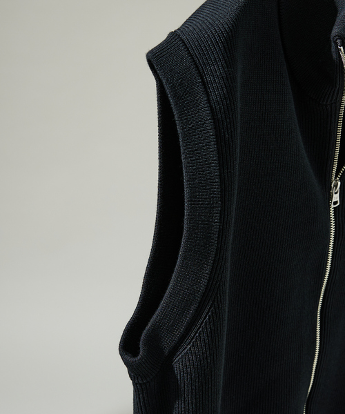 Traditional Weatherwear（トラディショナルウェザーウェア）の「【Traditional Weatherwear】CANNOP キャノップ ドライバーズベスト（ベスト・メンズ・ブラック・M/L）」の6枚目の写真