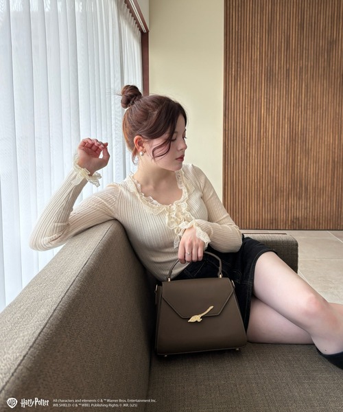 my twilight（マイトワイライト）の「【Harry Potterコラボ】 ホグズミード ほうきモチーフ 台形ミニバッグ（ハンドバッグ・レディース・ブラック/グレー/ホワイト・FREE）」の16枚目の写真