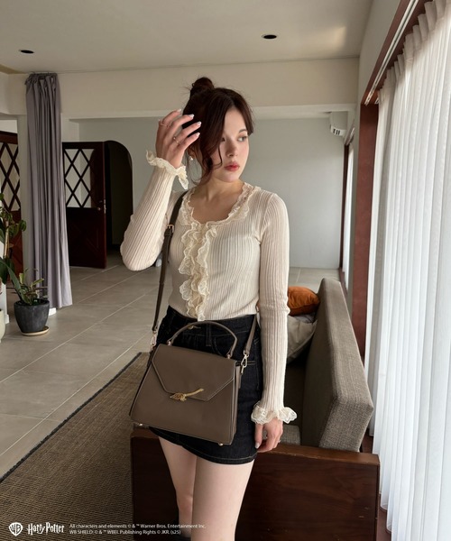 my twilight（マイトワイライト）の「【Harry Potterコラボ】 ホグズミード ほうきモチーフ 台形ミニバッグ（ハンドバッグ・レディース・ブラック/グレー/ホワイト・FREE）」の18枚目の写真