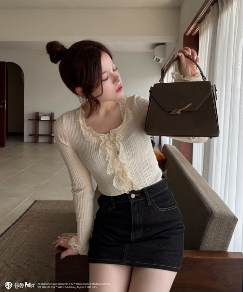 my twilight（マイトワイライト）の「【Harry Potterコラボ】 ホグズミード ほうきモチーフ 台形ミニバッグ（ハンドバッグ・レディース・ブラック/グレー/ホワイト・FREE）」の20枚目の写真