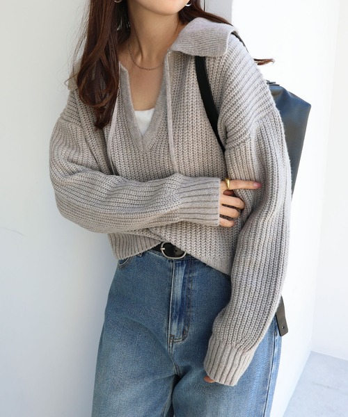 andme(アンドミー)の「ボリューム袖スキッパーニットトップス(ニット/セーター・レディース・ベージュ/チャコールグレー/杢グレー・FREE)」の2枚目の写真