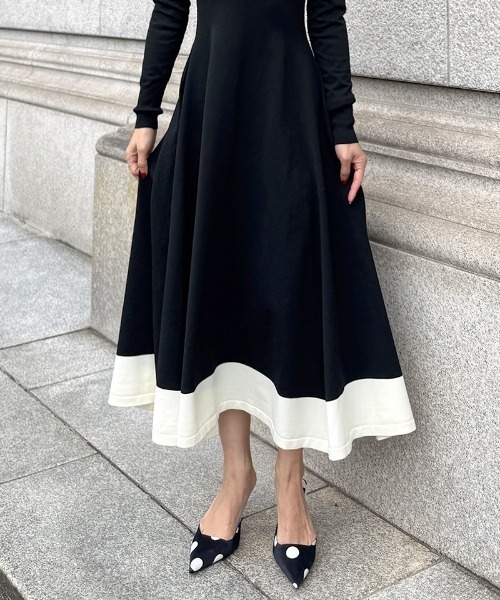 JENNE(ジェンヌ)の「配色美ラインニットワンピース(ワンピース・レディース・ベージュ/ネイビー/ブラック・SMALL/MEDIUM/LARGE)」の4枚目の写真