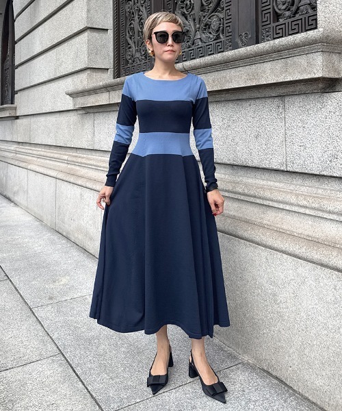 JENNE(ジェンヌ)の「配色美ラインニットワンピース(ワンピース・レディース・ベージュ/ネイビー/ブラック・SMALL/MEDIUM/LARGE)」の11枚目の写真