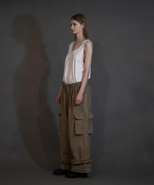 my beautiful landlet（マイビューティフルランドレット）の「【my beautiful landlet】 ALPACA SHAGGY WIDE CARGO PANTS（カーゴパンツ・メンズ・ベージュ/ブラウン/ブラック・1/0）」の7枚目の写真