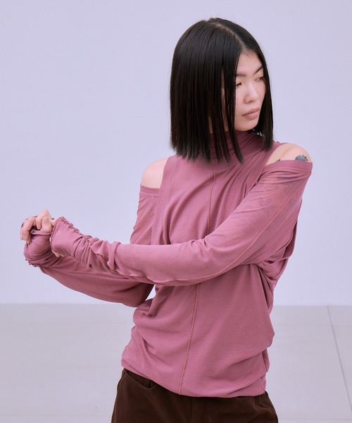 THINGS THAT MATTER（シングス ザット マター）の「LAYERED SHEER CUT&SEW TOPS / レイヤード シアー カットアンドソー トップス（Tシャツ/カットソー・レディース・ピンク/ブラック/アイボリー・FREE）」の3枚目の写真