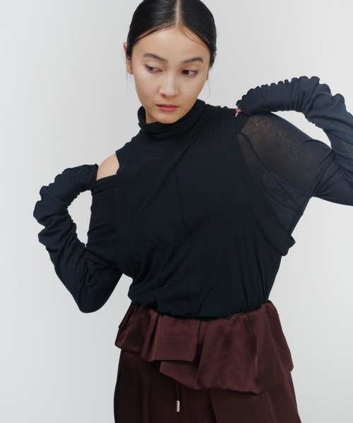 THINGS THAT MATTER（シングス ザット マター）の「LAYERED SHEER CUT&SEW TOPS / レイヤード シアー カットアンドソー トップス（Tシャツ/カットソー・レディース・ピンク/ブラック/アイボリー・FREE）」の2枚目の写真