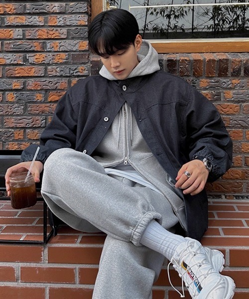 NOWLE(ノウル)の「【NOWLE】スタンドカラー ブラック デニムブルゾン(デニムジャケット・メンズ・ダークネイビー・MEDIUM/LARGE/X-LARGE)」の1枚目の写真