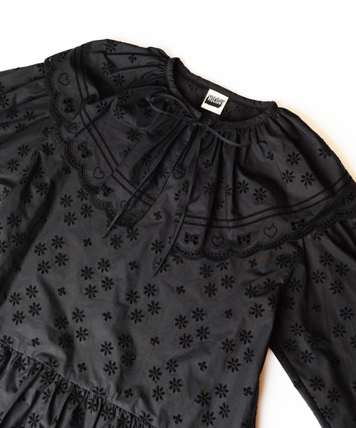 HOLIDAY（ホリデイ）の「LACE BIG COLLAR MINI DRESS レースビッグカラーミニドレス（ワンピース・レディース・ホワイト/ブラック・ONE SIZE）」の4枚目の写真