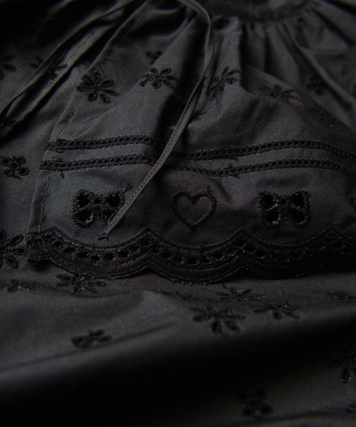 HOLIDAY（ホリデイ）の「LACE BIG COLLAR MINI DRESS レースビッグカラーミニドレス（ワンピース・レディース・ホワイト/ブラック・ONE SIZE）」の5枚目の写真