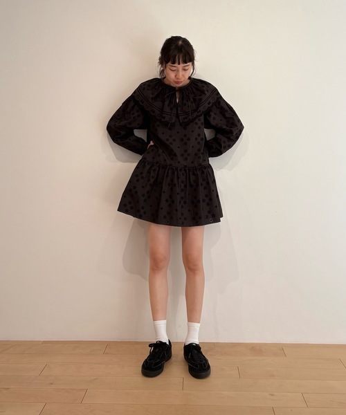HOLIDAY（ホリデイ）の「LACE BIG COLLAR MINI DRESS レースビッグカラーミニドレス（ワンピース・レディース・ホワイト/ブラック・ONE SIZE）」の15枚目の写真