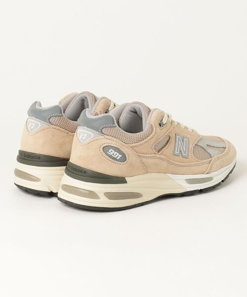NEW BALANCE(ニューバランス)の「U991 BE2(スニーカー・メンズ・ベージュ・29.0cm/28.5cm/28.0cm/27.0cm/25.5cm/25.0cm)」の2枚目の写真