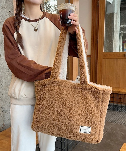Miniministore(ミニミニストア)の「トートバッグ 両面 もこもこ 大容量(トートバッグ・レディース・ホワイト×ブラウン/ホワイト×グレー・FREE)」の5枚目の写真