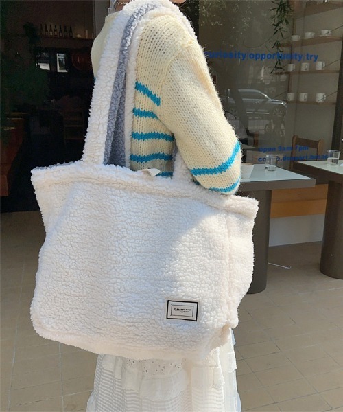 Miniministore(ミニミニストア)の「トートバッグ 両面 もこもこ 大容量(トートバッグ・レディース・ホワイト×ブラウン/ホワイト×グレー・FREE)」の16枚目の写真