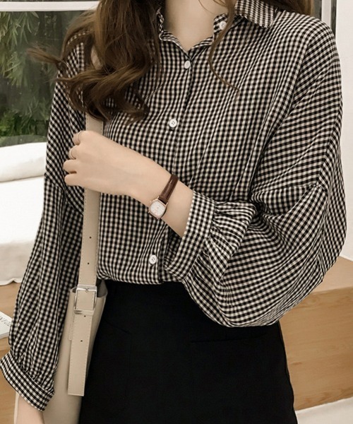 Flugge(フラッジー)の「ギンガムチェック長袖シャツ(シャツ/ブラウス・レディース・レッド/ブラック・LARGE/MEDIUM)」の1枚目の写真