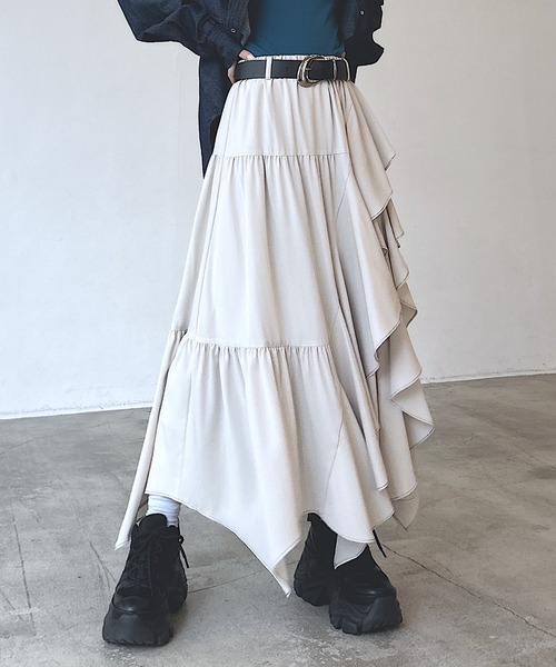 PAGEBOY(ページボーイ)の「ジグフリティアードスカート(スカート・レディース・ブルー/チャコールグレー/ブラック/グレイッシュベージュ・FREE)」の3枚目の写真