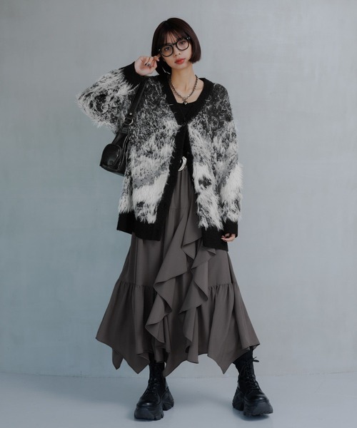 PAGEBOY(ページボーイ)の「ジグフリティアードスカート(スカート・レディース・ブルー/チャコールグレー/ブラック/グレイッシュベージュ・FREE)」の18枚目の写真