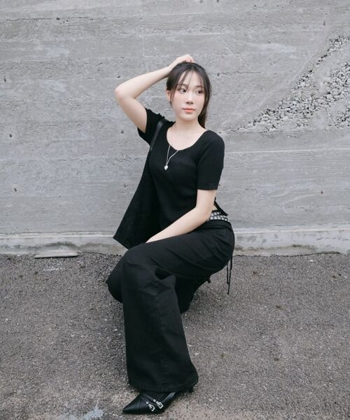 LADY VOLUME(レディーボリューム)の「ストレートフレアジーンズ (ブラック)(デニムパンツ・レディース・その他・SMALL/MEDIUM/LARGE)」の5枚目の写真
