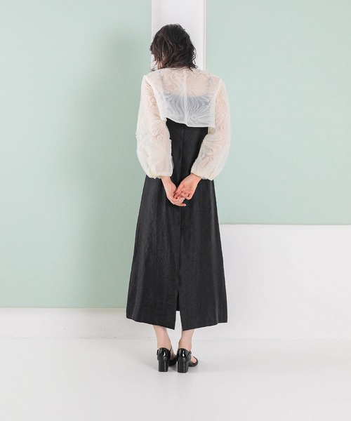 Kana(カナ)の「【kaene別注企画】チュールエンブロイダリーボレロ 光沢サテンAラインドレス 2点セット パーティー結婚式 お呼ばれ オケージョンドレス(ドレス・レディース・ラベンダー/ベージュ/ベージュ×ブラック・S)」の14枚目の写真