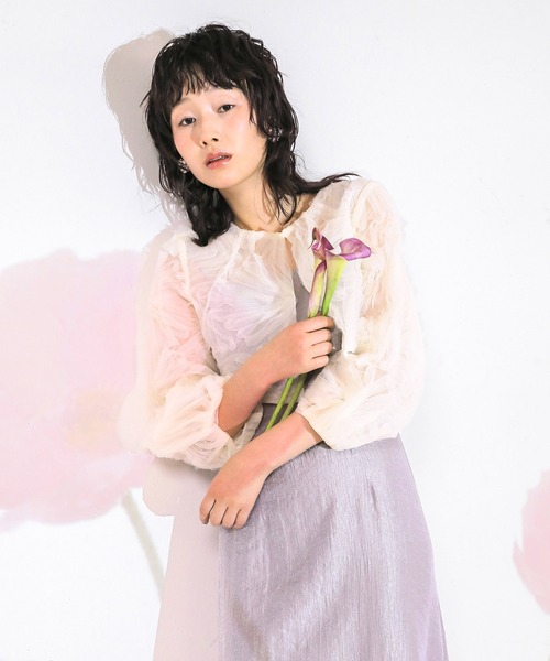 Kana(カナ)の「【kaene別注企画】チュールエンブロイダリーボレロ 光沢サテンAラインドレス 2点セット パーティー結婚式 お呼ばれ オケージョンドレス(ドレス・レディース・ラベンダー/ベージュ/ベージュ×ブラック・S)」の12枚目の写真
