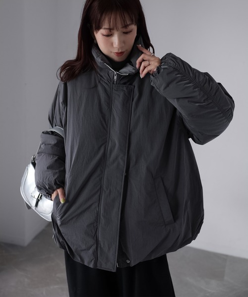 Riberry（リベリー）の「ナイロンワッシャー中綿ダウンジャケット（ダウンジャケット/コート・レディース・ブラウン/アイボリー/ブラック/チャコールグレー・FREE）」の4枚目の写真