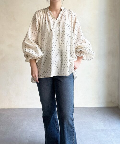 BEARDSLEY（ビアズリー）の「スモールカットジャガードブラウス（シャツ/ブラウス・レディース・ホワイト・FREE）」の17枚目の写真