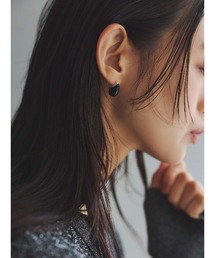 anuans（アニュアンス）の「ストーンモチーフピアス（ピアス（両耳用））」
