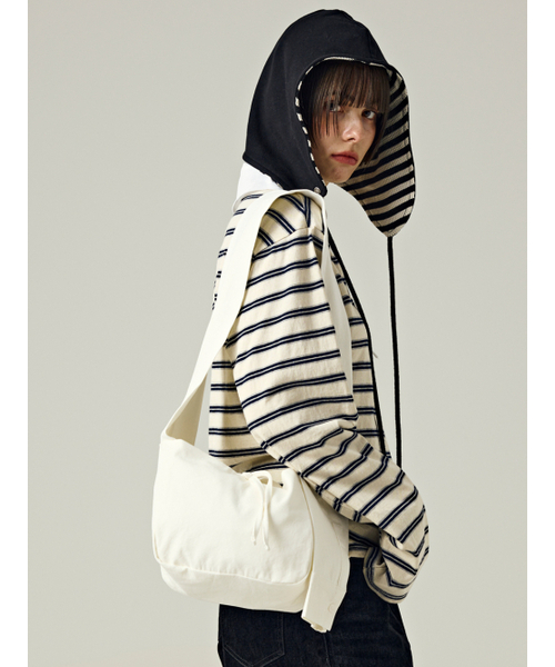 Salad bowls（サラダボール）の「Oxford Shirt Bags [IVORY]（ショルダーバッグ・レディース・アイボリー・FREE）」の6枚目の写真