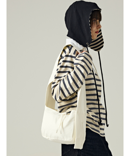 Salad bowls（サラダボール）の「Oxford Shirt Bags [IVORY]（ショルダーバッグ・レディース・アイボリー・FREE）」の11枚目の写真