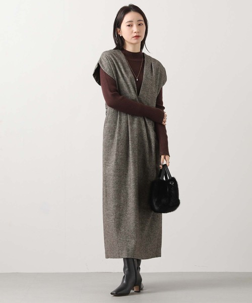 Gready Brilliant（グレディブリリアン）の「ウール混へリンボンＶネックジャンスカ（ワンピース・レディース・ブラウン系・FREE）」の2枚目の写真