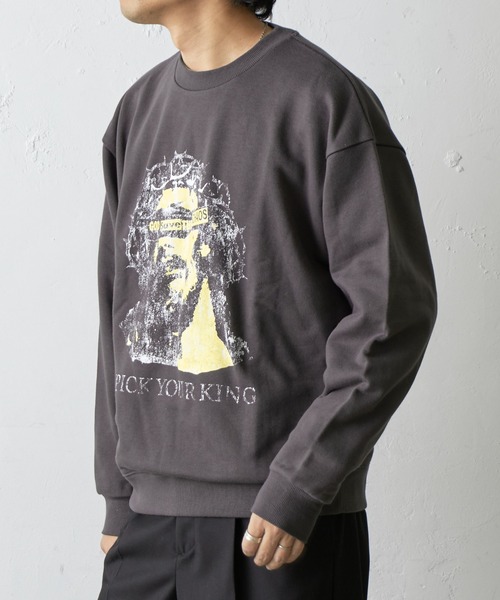 COLONY 2139（コロニートゥーワンスリーナイン）の「GODSAVEスウェットクルーネック（スウェット・メンズ・グレー/チャコールグレー・MEDIUM/LARGE）」の4枚目の写真