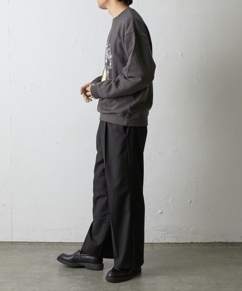 COLONY 2139（コロニートゥーワンスリーナイン）の「GODSAVEスウェットクルーネック（スウェット・メンズ・グレー/チャコールグレー・MEDIUM/LARGE）」の8枚目の写真