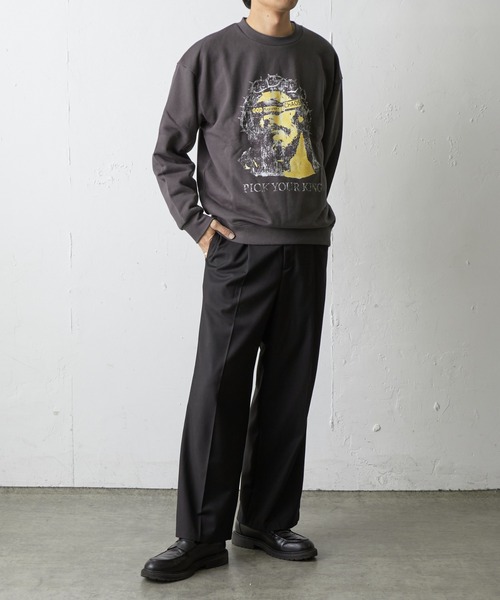 COLONY 2139（コロニートゥーワンスリーナイン）の「GODSAVEスウェットクルーネック（スウェット・メンズ・グレー/チャコールグレー・MEDIUM/LARGE）」の10枚目の写真