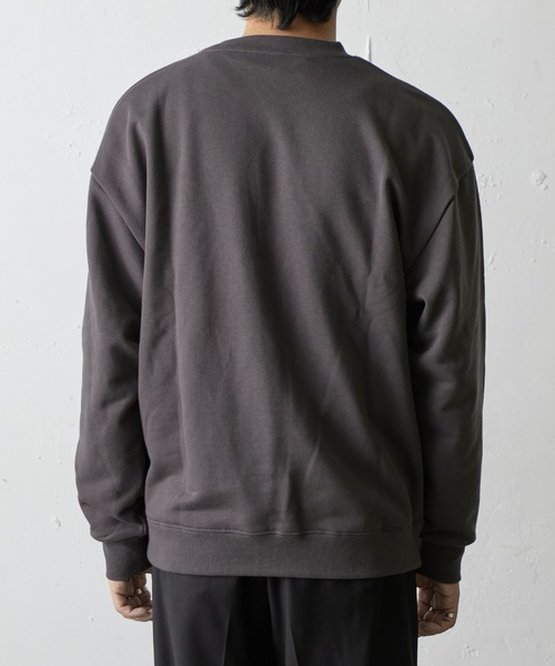 COLONY 2139（コロニートゥーワンスリーナイン）の「GODSAVEスウェットクルーネック（スウェット・メンズ・グレー/チャコールグレー・MEDIUM/LARGE）」の21枚目の写真