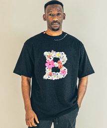 BEOM（ボム）の「フラワーB特厚コットンオーバーサイズTシャツブラック（Tシャツ/カットソー）」