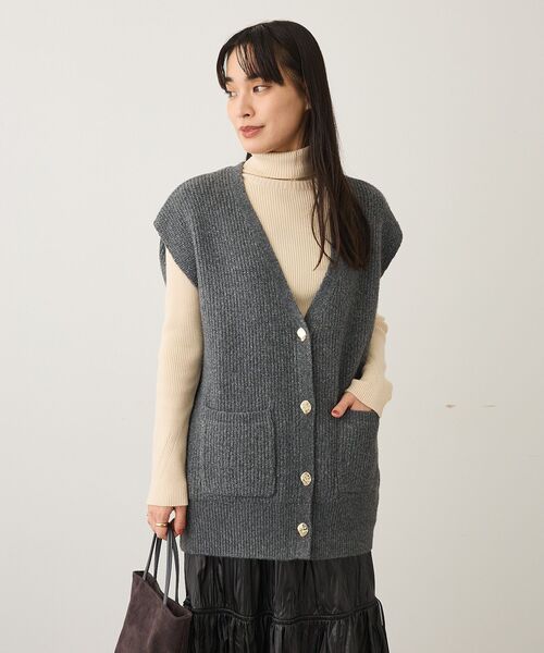 CRAFT STANDARD BOUTIQUE（クラフトスタンダードブティック）の「Vネックオーバーサイズニットベスト（ベスト・レディース・ベージュ系その他2/サックスブルー/杢グレー・FREE）」の13枚目の写真