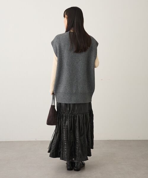 CRAFT STANDARD BOUTIQUE（クラフトスタンダードブティック）の「Vネックオーバーサイズニットベスト（ベスト・レディース・ベージュ系その他2/サックスブルー/杢グレー・FREE）」の18枚目の写真