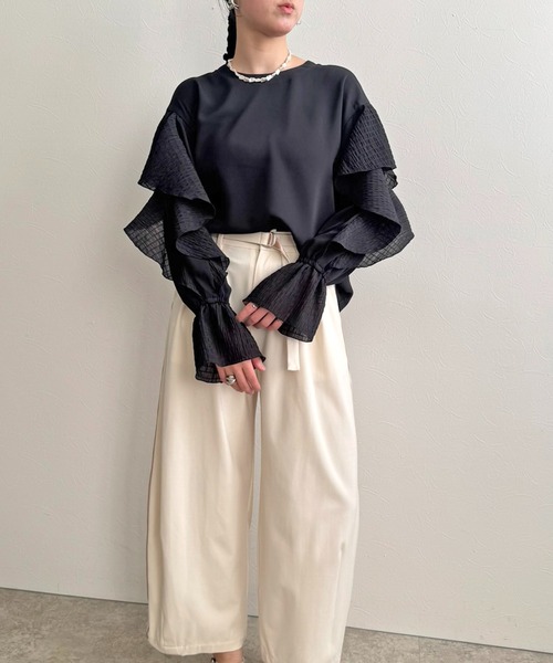 LHELBIE(レルビエ)の「ラッフルスリーブトップス(Tシャツ/カットソー・レディース・ブラック/オフホワイト・M)」の12枚目の写真