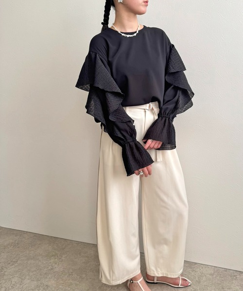 LHELBIE(レルビエ)の「ラッフルスリーブトップス(Tシャツ/カットソー・レディース・ブラック/オフホワイト・M)」の16枚目の写真