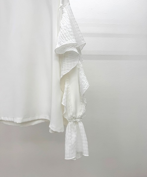 LHELBIE(レルビエ)の「ラッフルスリーブトップス(Tシャツ/カットソー・レディース・ブラック/オフホワイト・M)」の18枚目の写真