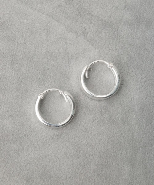 ARCHIVER（アーカイバ）の「【Al】silver925 プレーンデザインピアス（ピアス（両耳用）・メンズ・その他/その他1・SMALL/MEDIUM/LARGE/X-LARGE/XX-LARGE）」の5枚目の写真