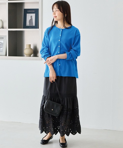 LAVEANGE（ラビアンジェ）の「シアーブラウスカーデ（カーディガン/ボレロ・レディース・ブラック/オフホワイト/ブルー・M/LL/3L/4L/5L）」の10枚目の写真