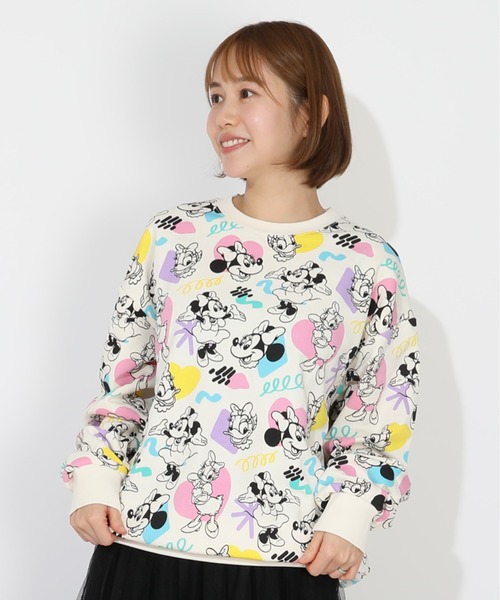 Disney(ディズニー)の「親子お揃い ディズニー カラフル総柄トレーナー 1203A(スウェット・レディース・ブラック×レッド/その他9・ユニセックスS/ユニセックスM/ユニセックスL/ユニセックスXL)」の9枚目の写真
