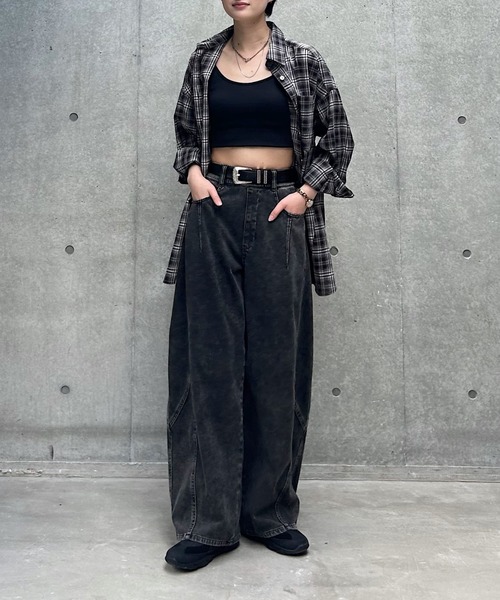 PAGEBOY(ページボーイ)の「<まるでデニム見え!/紫外線カット/接触冷感>マルデニコクーンパンツ(デニムパンツ・レディース・ブラック/ブラック系その他/ブルー系その他/ブルー・SMALL/MEDIUM/LARGE)」の11枚目の写真