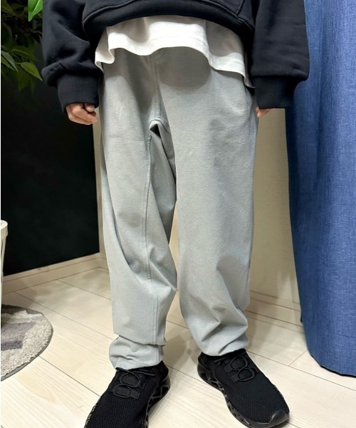 MPS(エムピーエス)の「【MPS】ストレッチテーパードパンツ (キッズ / 子供服 / ズボン / ウエストゴム / 伸縮性 / 通園通学 / 男女兼用 / 長ズボン)(その他パンツ・キッズ・ブラック/ブルー/グレー・110/160/120/130/140/150)」の22枚目の写真