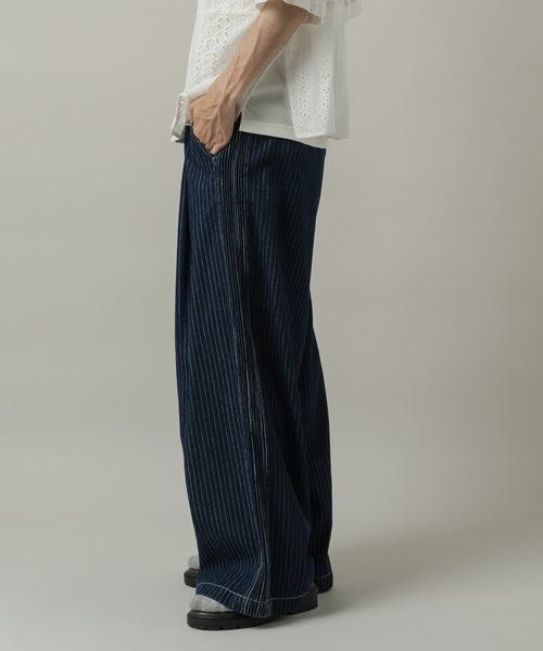 CASPER JOHN(キャスパージョン)の「Side pin tuck stripe denim pants/サイドピンタックストライプデニムパンツ(デニムパンツ・メンズ・ブラック/ネイビー・MEDIUM/SMALL/X-SMALL/LARGE)」の18枚目の写真